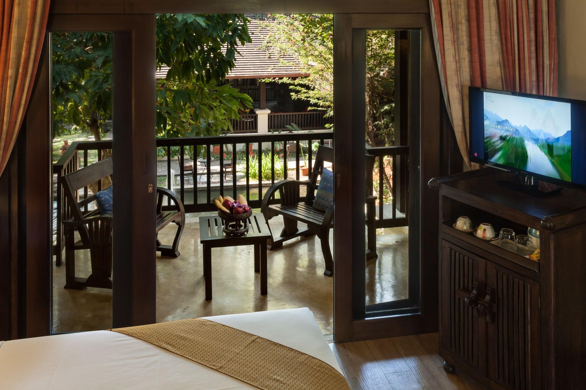 Lanna Dusita Riverside Boutique Resort Chiang Mai Bagian luar foto