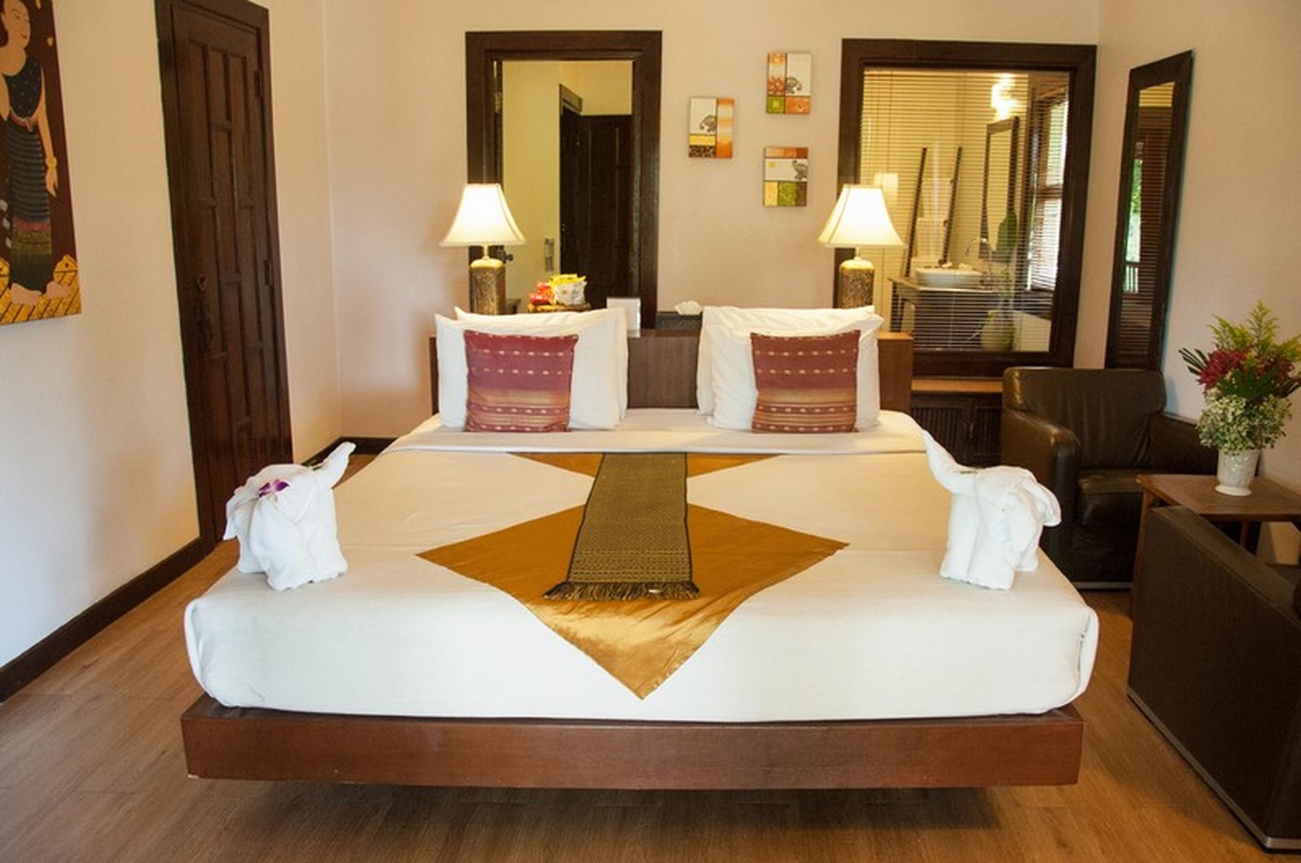 Lanna Dusita Riverside Boutique Resort Chiang Mai Bagian luar foto