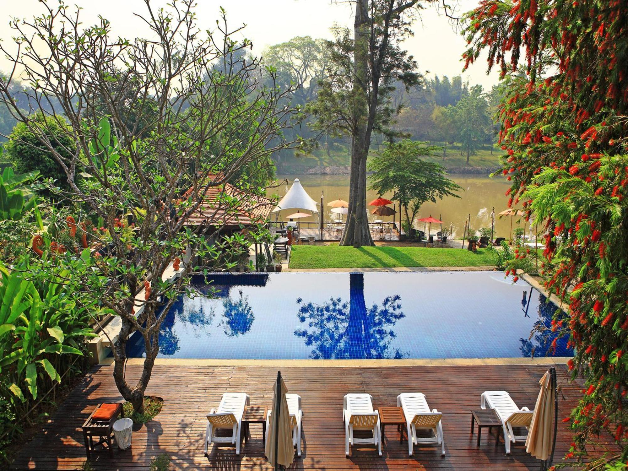 Lanna Dusita Riverside Boutique Resort Chiang Mai Bagian luar foto