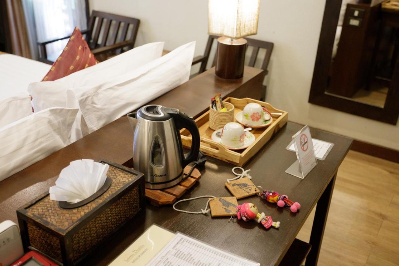 Lanna Dusita Riverside Boutique Resort Chiang Mai Bagian luar foto