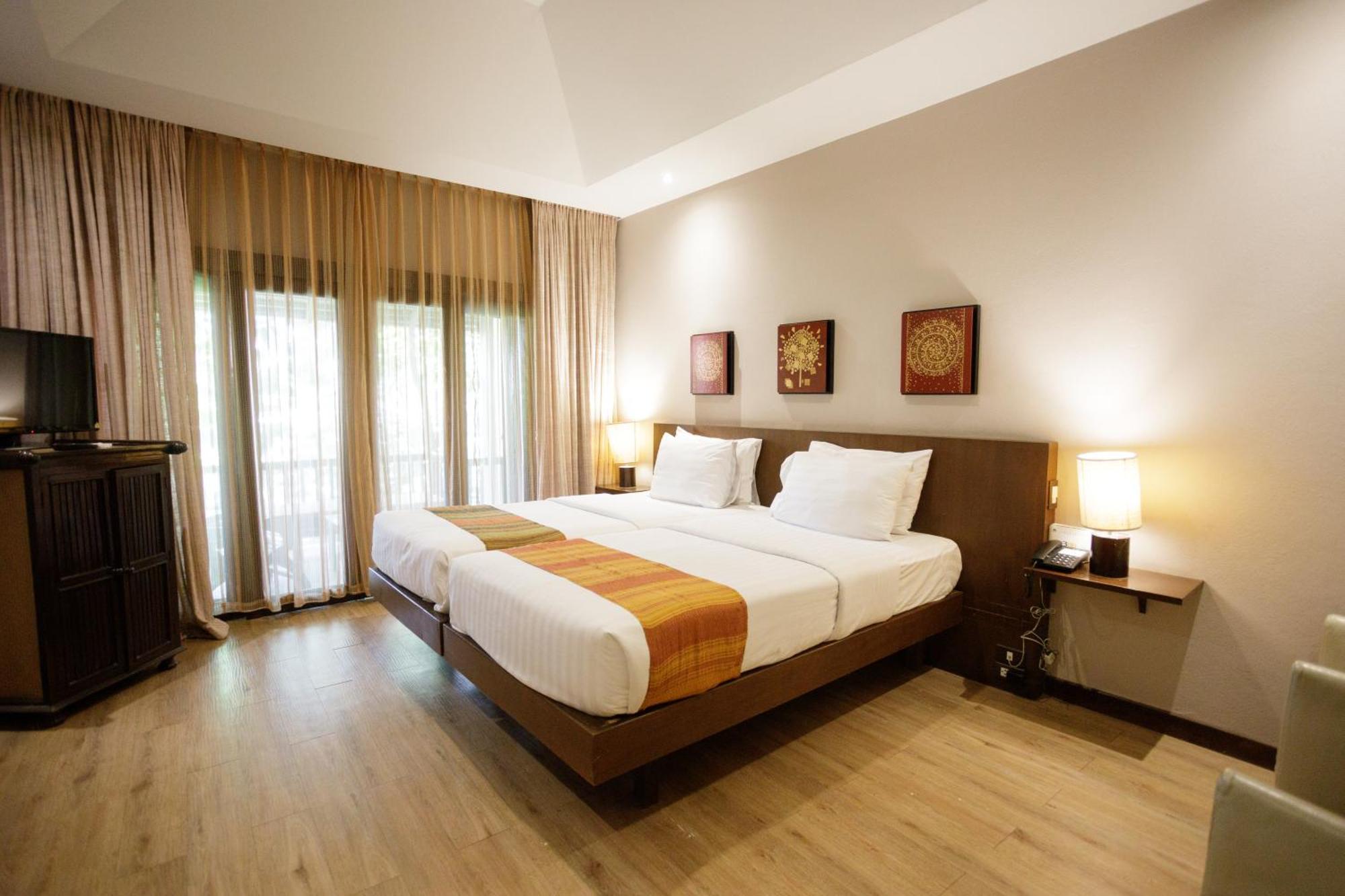Lanna Dusita Riverside Boutique Resort Chiang Mai Bagian luar foto