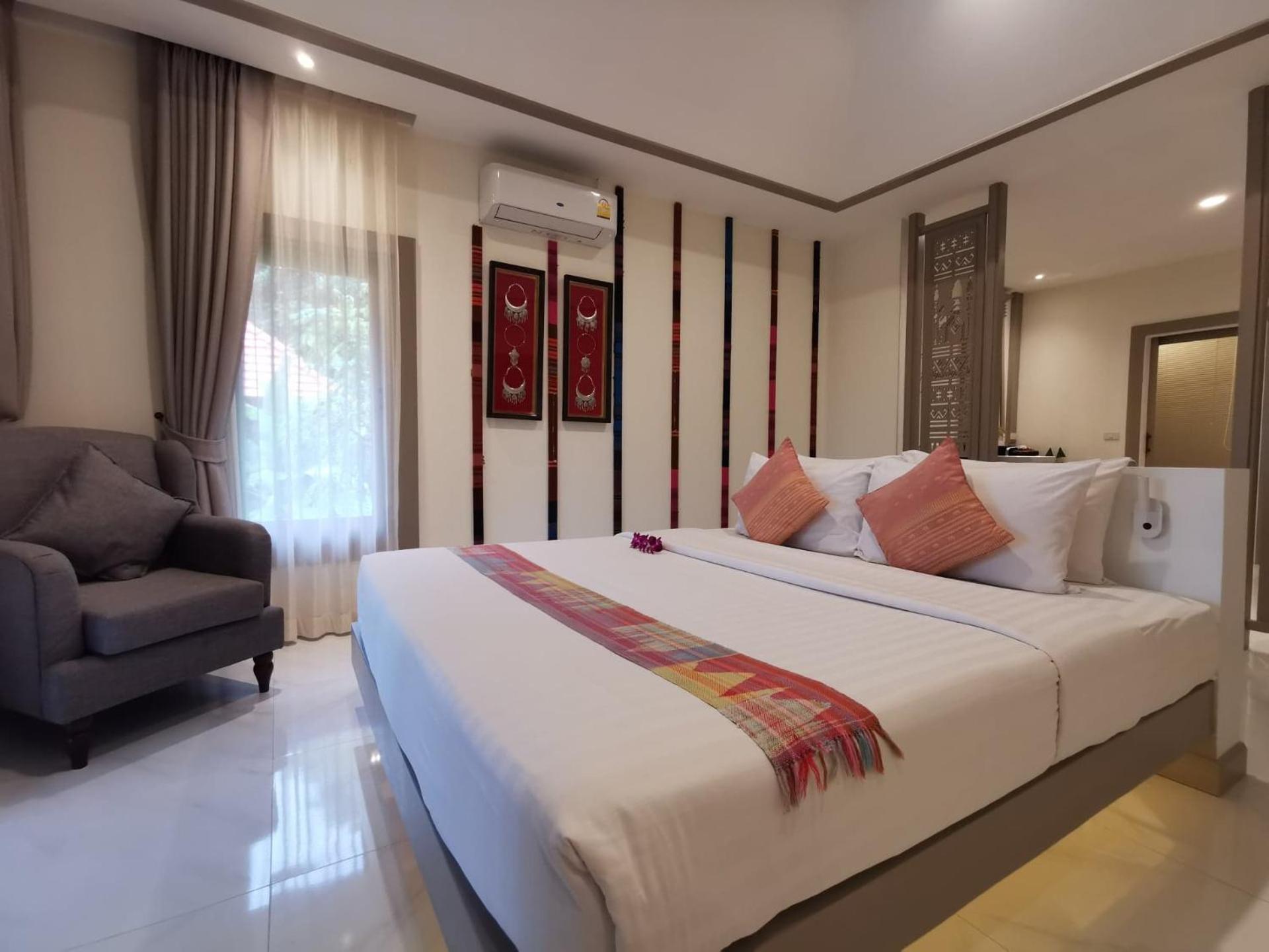 Lanna Dusita Riverside Boutique Resort Chiang Mai Bagian luar foto