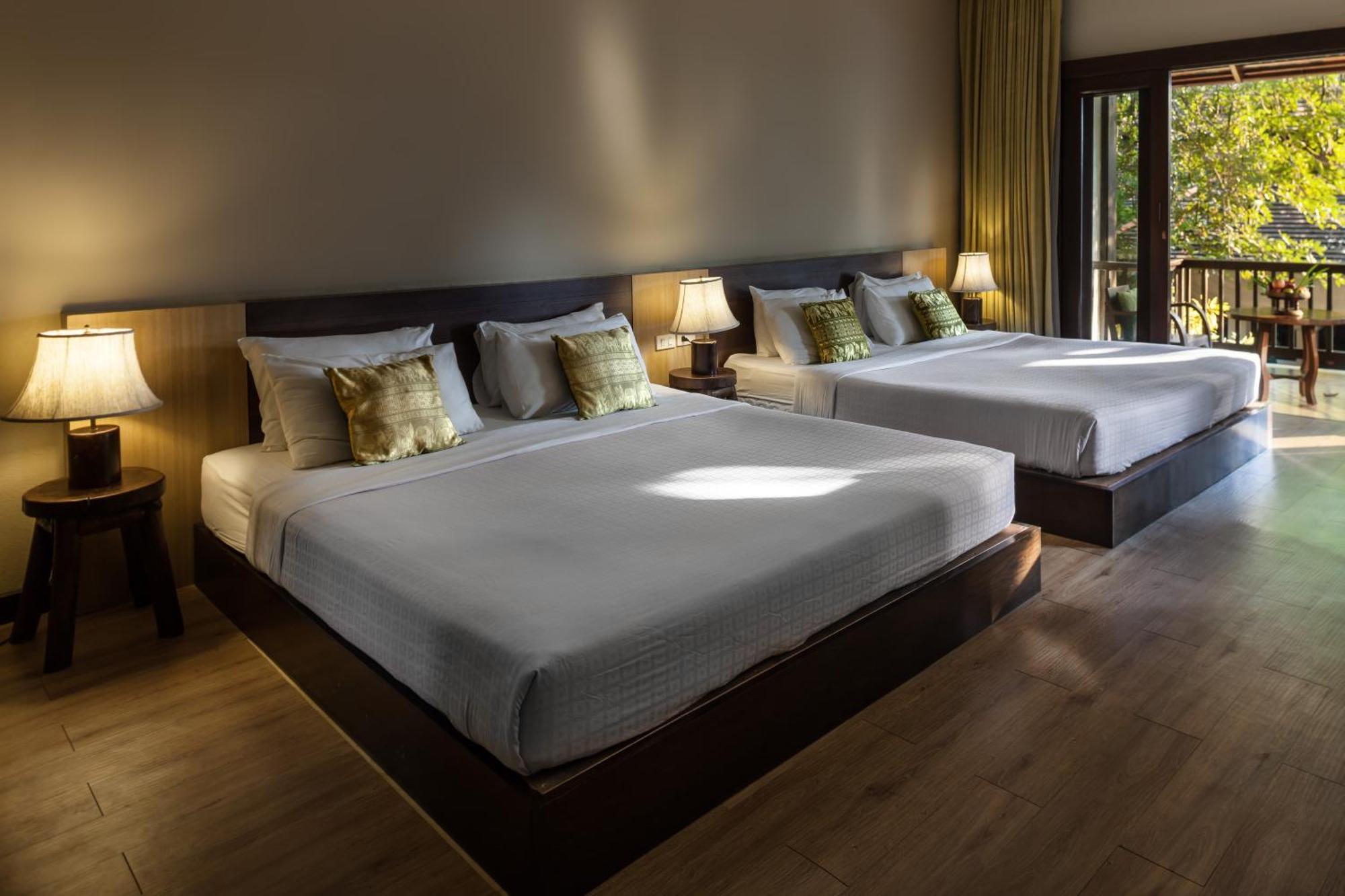 Lanna Dusita Riverside Boutique Resort Chiang Mai Bagian luar foto